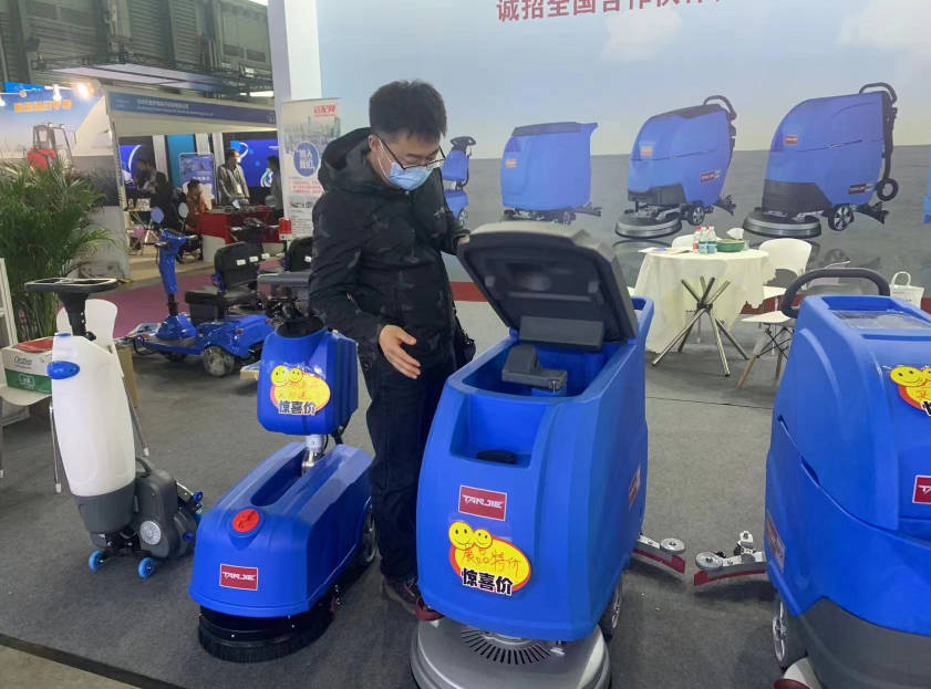 牡丹江坦洁洗地机公司致力于电动洗地机的生产、销售和服务百家